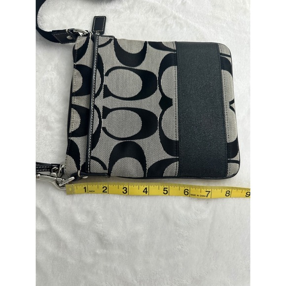 Coach Signature File Bag Black Gray Monogram Canvas Crossbody Messenger Bag - Picture 8 of 9